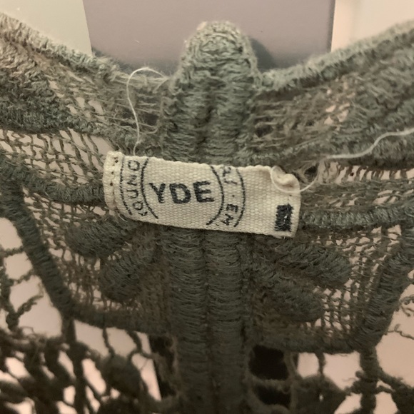 🌺 3/$30 YDE | Super Soft Leopard Print Top - Picture 3 of 3